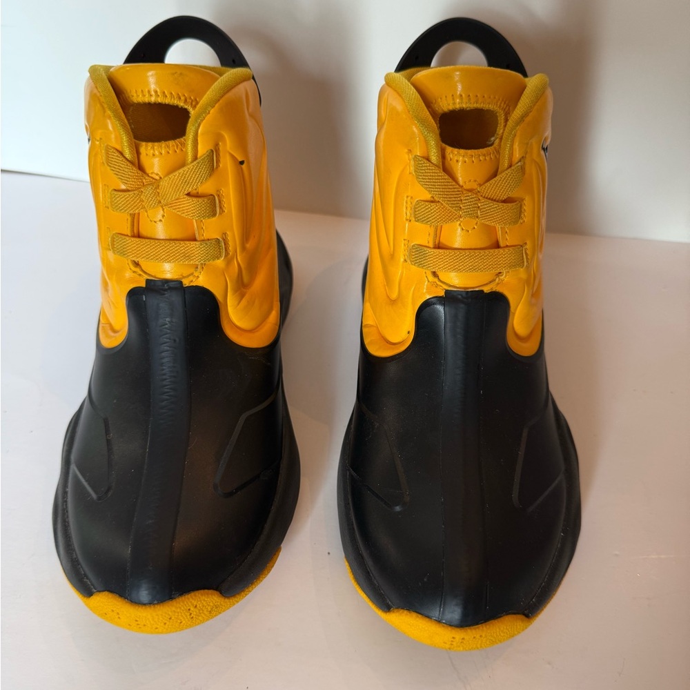 Jordan Drip 23 University Gold and Black - Picture 3 of 6